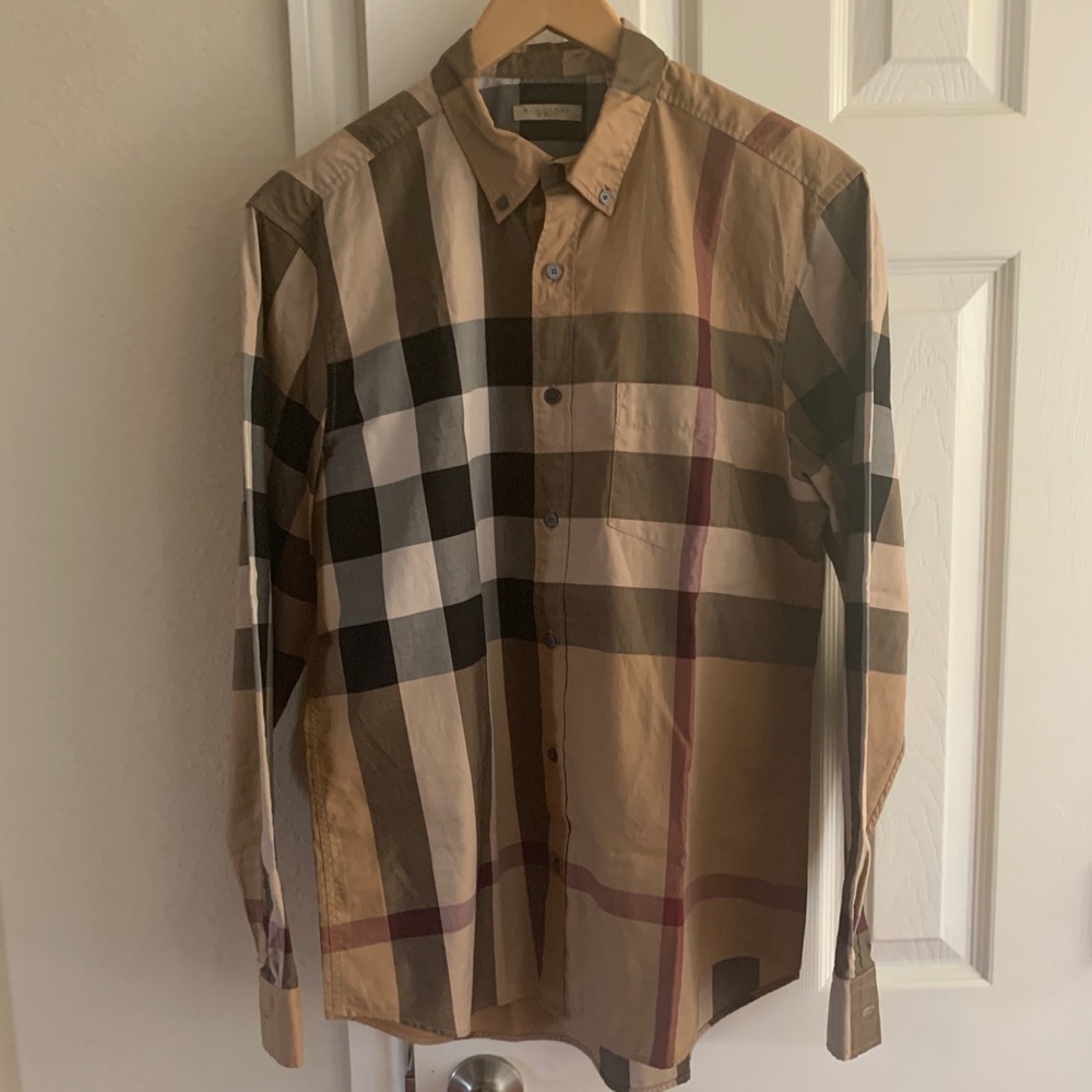 🚫SOLD🚫Authentic Men’s TAN Burberry Shirt